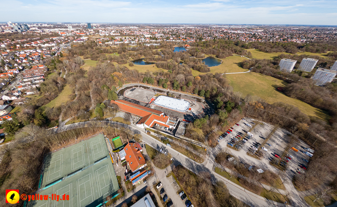 20.02.2023 -  Ostparksee und Schule am Strehleranger mit Umgebung in Neuperlach